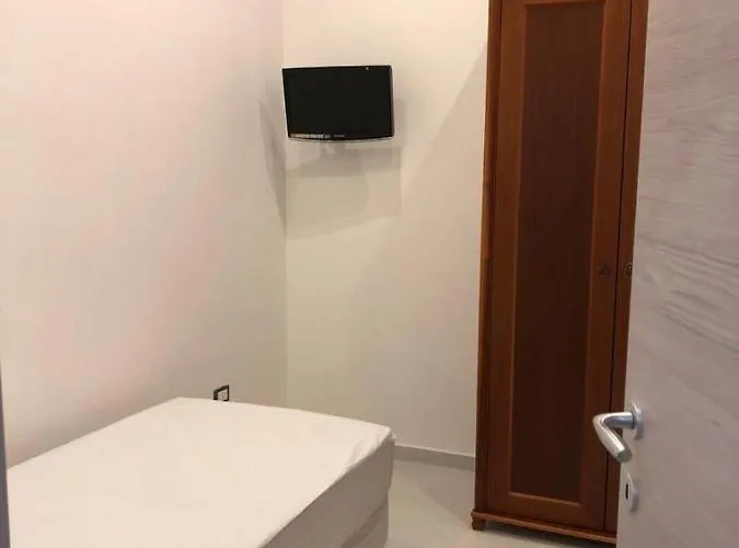 Bed and breakfast 13 Minuti Dal Centro 4*